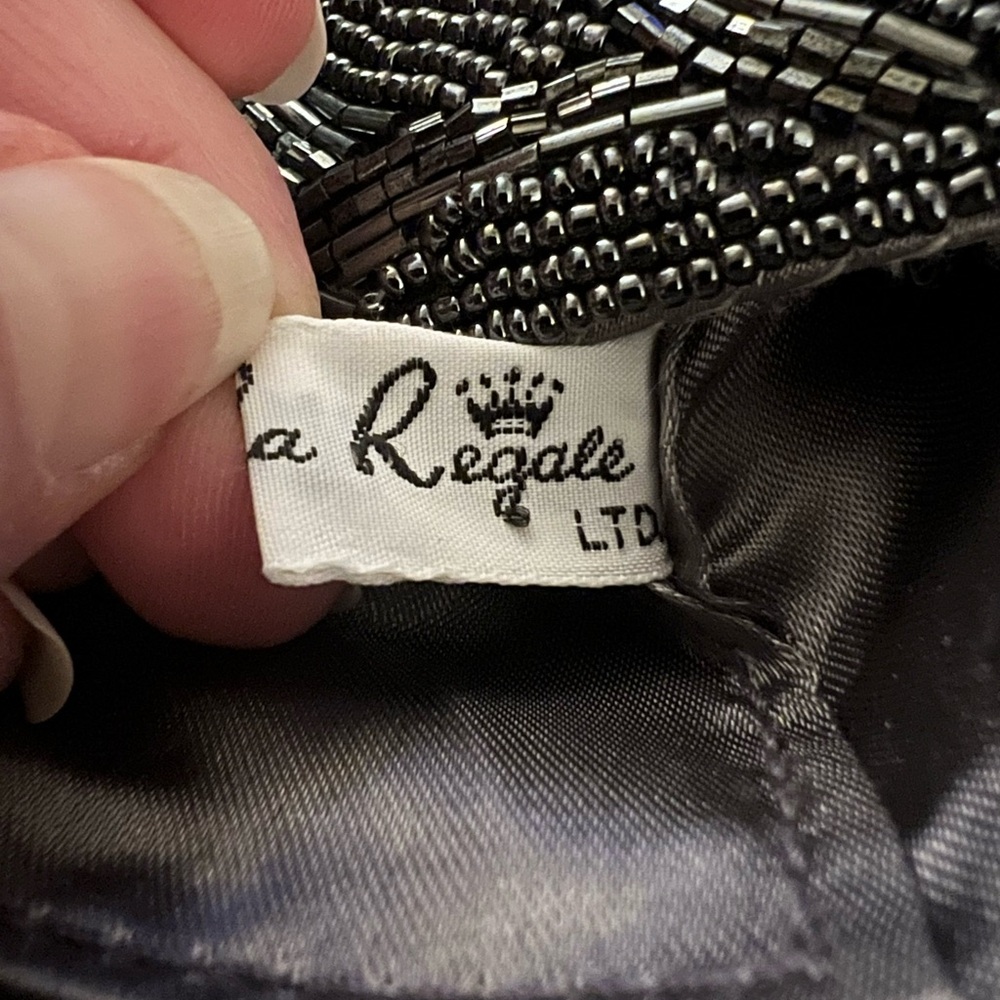 Elegant La Regale Black Beaded Women's Evening Bag. - Picture 7 of 8